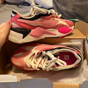 Puma size 6 1/2 women